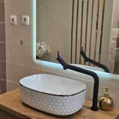 Apartment Gold & Gray