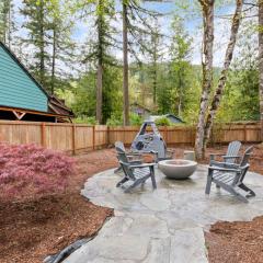 Stay Portland - Alpine Retreat Hot Tub, Fire Pit & Game Room