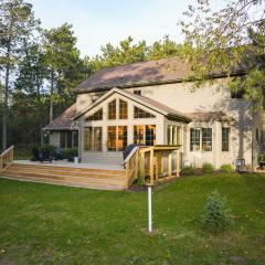 Lakes and Links Luxury Retreat
