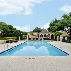 Fairfield Inn & Suites Dallas Medical/Market Center