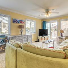 Steps to Beach NMB Condo with Balcony and Pool Access