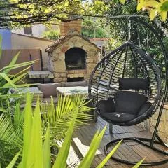 Holiday Place Veli Dvor - vacation house with private garden in old town Punat