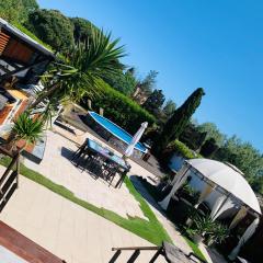 Villa NYVIONI, proche de la mer, avec piscine et SPA