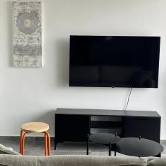 The Executive Suite in Florentine, Mamad & Balcony