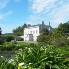 Kilmartin House - Georgian House on Private Estate and Farm