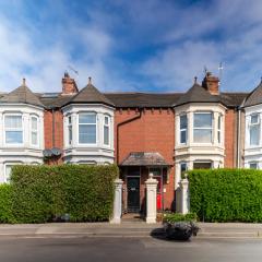 Teesside House - Sleeps up to 10