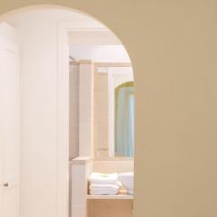 Skiathos Luxury Villa 2 Bedroom Villa Dyo Vromolimnos