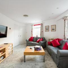 Character House in Frinton Minutes from Sea, Beach, Shops and Cafes
