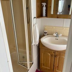 Lovely 2 bedroomed Caravan on Edwards Towyn