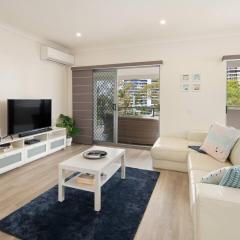 Broadwater Days - Breezy Resort Living by the Bay