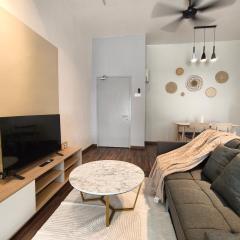 LV10 Hidden Nook Kuantan 4 pax