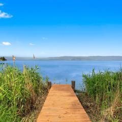 Cudgeree Bay Lake House
