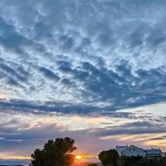 Seaside Serenity "Rose" with pool, 150m from sea