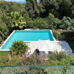 Maison vue mer avec piscine et jardin verdoyant à Platja d'Aro
