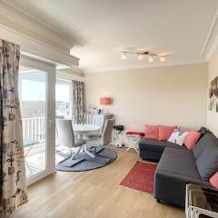 Apartment in Knokke-Heist near Beach