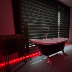 New Apart Smart- OAZA RELAKSU-Rynek Central Kielce - Parking -fak VAT- rok budowy 2025