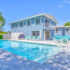 Easy Breezy Family Complex 5BR 3BTH 100ft Dock Pool & Beach