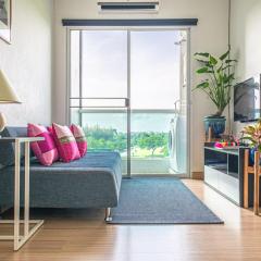 Top Floor, Golf Course View Balcony Bliss