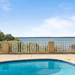 Waterfront Wonder in Dawesville