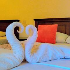 Kandy Inn by Moon hills