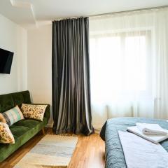 Botanical garden and Airport Studio Combo