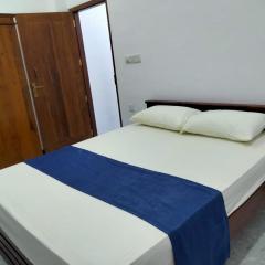 Check Inn Motel