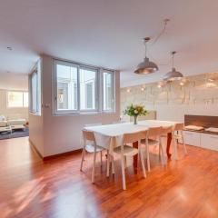 Spacious, quiet flat in the heart of Bordeaux