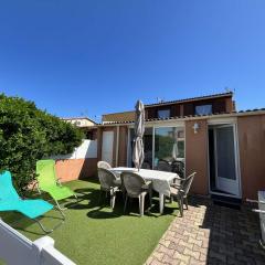 Villa climatisée dans résidence LES TAMARIS, 3 chambres, véranda, Wifi, à 400m de la plage de Portiragnes LRTAMG15