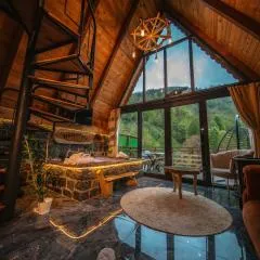 Waterfall suit bungalov