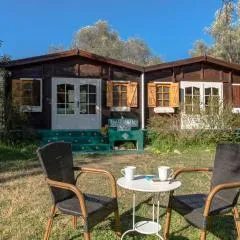 Secluded cabin in an organic farm, 1bd with AC, pet friendly
