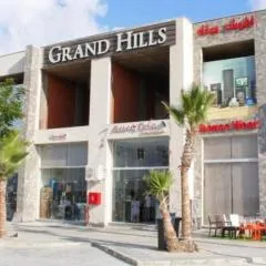 Grand Hills Resort شاليه بحري في الساحل الشمالى