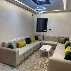 Appartement moderne, clim, Wi-Fi, parking à Tanger