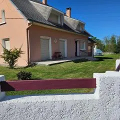 Gîte LA MAISON ROSE
