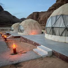 Panorama bubble camp