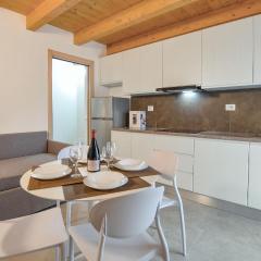 Cozy Apartment In Peschiera Del Garda