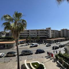 Appartement climatisé en centre-ville de Cavalaire-sur-Mer - FR-1-100-356