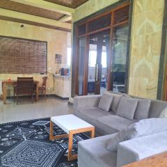 GARDEN VILLA (PRIVATE VILLA FREE WIFI)