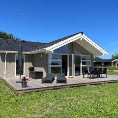 Charming Home In Marielyst - Bøtø
