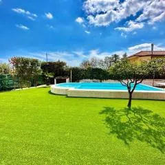 Etna Shelter Holiday House