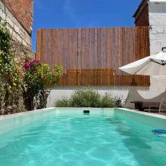 Maison de village avec piscine à 10 min de la plage Costa Brava