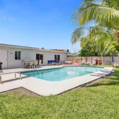 Huge Villa with Heated Pool, Trampoline and BBQ