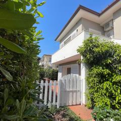 Casa Sara 3 km dal mare aria condizionata by ToscanaTour