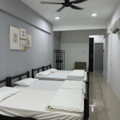 Modern & Cozy Home Stay