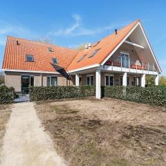 Apartment in Nes near Vlijen Recreation Area
