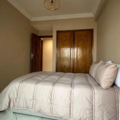 Cozy Apartment Near Souk El Had
