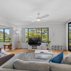 Esplanade Escape - Beachfront Family Bliss