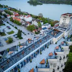 Rovno Hotel