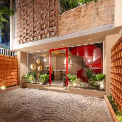 Secret Gar-den Hotel Phan Huy Ich