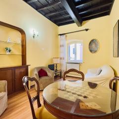 Historic apartment by the Pantheon