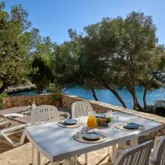 Sea frontline Apartment 'Charo' Pool and Wifi